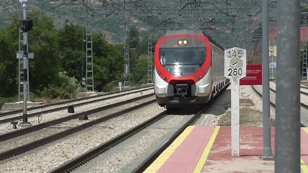 Tren Cercanías descarrilado Robledo de Chavela